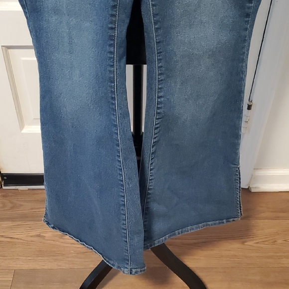 SO Women's Flare Blue Jeans - Picture 4 of 7